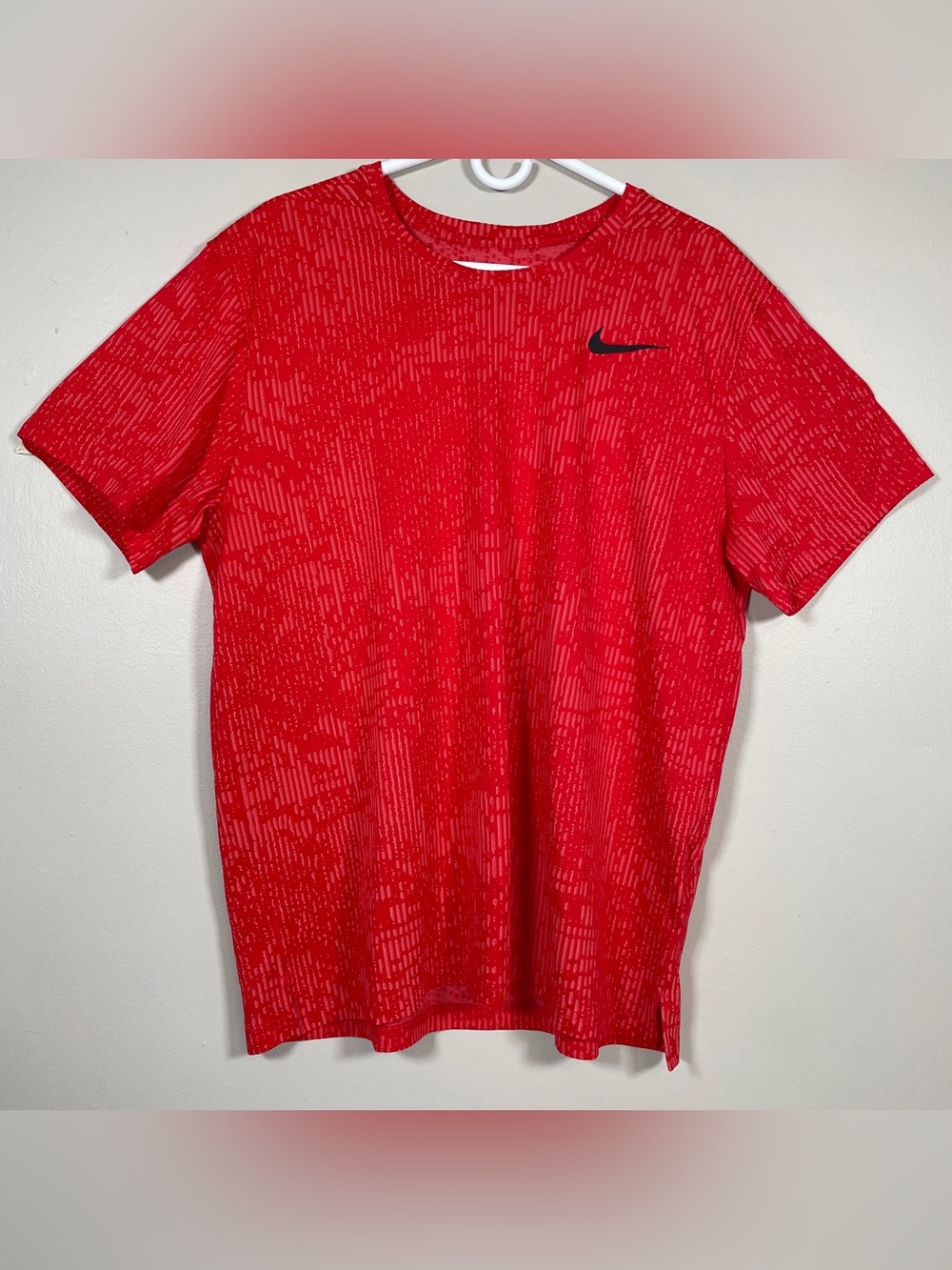 NIKE DRI-FIT Men's Standard Fit XL Red Activewear Tee Short Sleeves